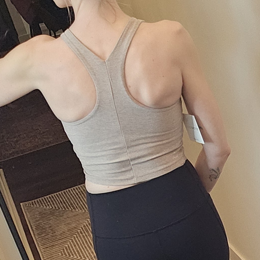 Beyond Yoga Michigan State Tan/Pink Crop Top - Picture 4 of 14